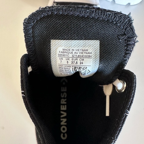 All Star Chuck Taylor size 7 - Picture 3 of 7